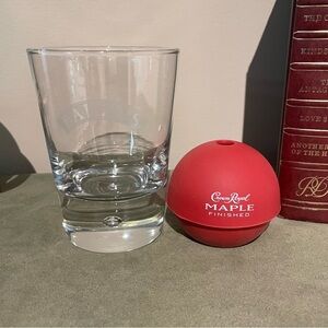 2/$20💕Whiskey Glass & Ice ball mold